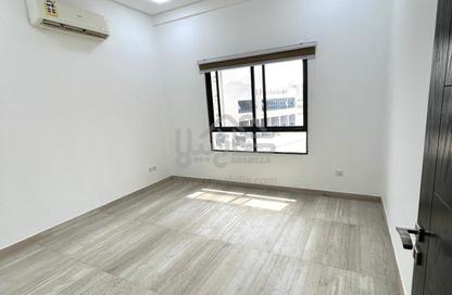 Apartment - 3 Bedrooms - 3 Bathrooms for rent in Saraya 2 - Bu Quwah - Northern Governorate