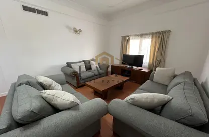 Apartment - 2 Bedrooms - 2 Bathrooms for rent in Mahooz - Manama - Capital Governorate