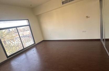 Villa - 4 Bedrooms - 5 Bathrooms for rent in Bu Kowarah - Riffa - Southern Governorate