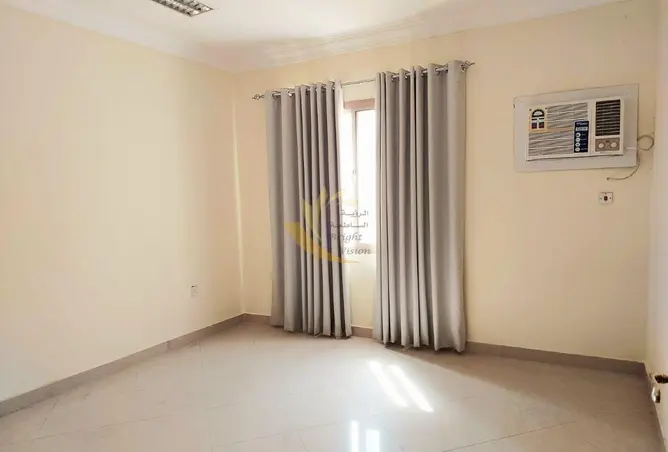 57038669 - Property Image 2