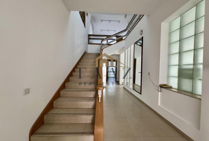 996989 - Property Image 2