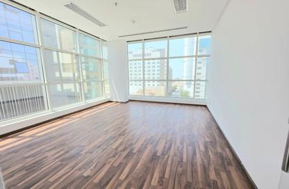 Office Space - Studio - 3 for rent in Seef - Capital Governorate