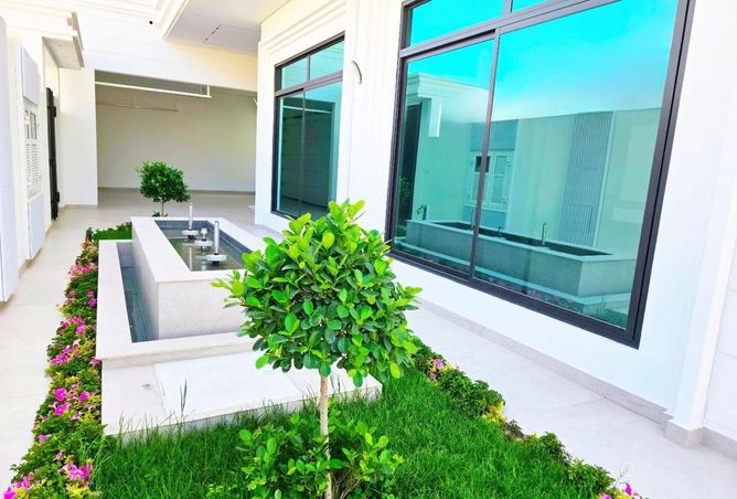 995490 - Property Image 2