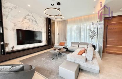 Villa - 3 - 5 for rent in Janabiya - Northern Governorate Villa - 3 - 5 for rent in Janabiya - Northern Governorate