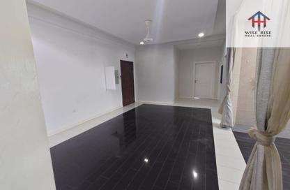 Apartment - 3 Bedrooms - 2 Bathrooms for rent in Tubli - Central Governorate Apartment - 3 Bedrooms - 2 Bathrooms for rent in Tubli - Central Governorate