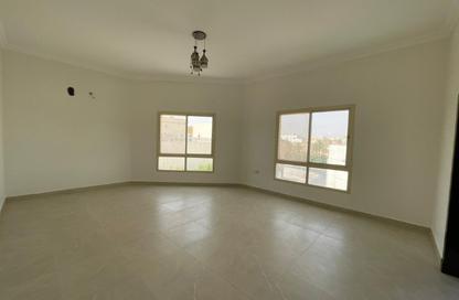 Apartment - 2 Bedrooms - 2 Bathrooms for rent in Shakhura - Northern Governorate