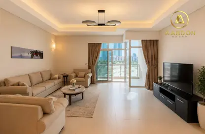 Apartment - 2 Bedrooms - 3 Bathrooms for rent in Reef Island - Capital Governorate Apartment - 2 Bedrooms - 3 Bathrooms for rent in Reef Island - Capital Governorate