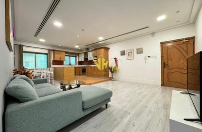 Apartment - 2 Bedrooms - 2 Bathrooms for rent in Mahooz - Manama - Capital Governorate