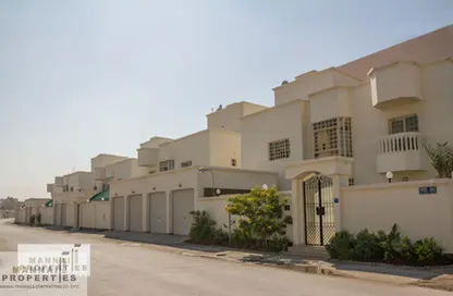 Villa - 4 Bedrooms - 4 Bathrooms for rent in Tubli - Central Governorate