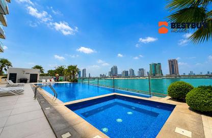 Apartment - 2 Bedrooms - 3 Bathrooms for rent in Reef Island - Capital Governorate
