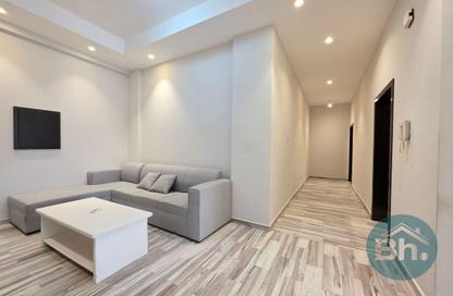 Apartment - 2 - 2 for rent in Al Juffair - Capital Governorate