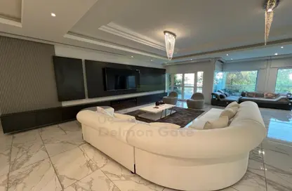 فيلا - 8 غرف نوم - 8 حمامات للبيع في سند - المحافظة الوسطى