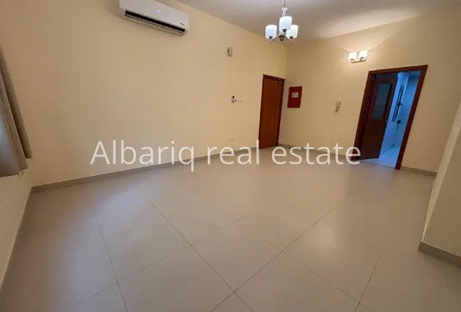 57010654 - Property Image 2