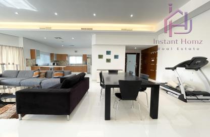 Apartment - 3 Bedrooms - 2 Bathrooms for rent in Al Juffair - Capital Governorate