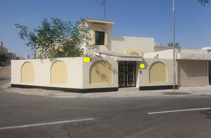 Villa - 4 - 4 for rent in Riffa - Southern Governorate