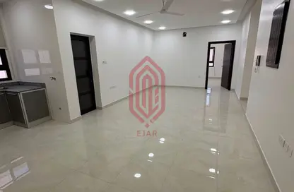 شقة - 3 غرف نوم - 3 حمامات للايجار في توبلي - المحافظة الوسطى