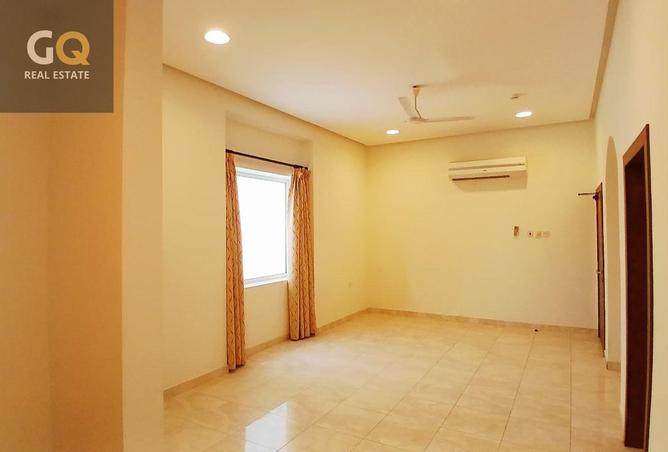 51904325 - Property Main Image