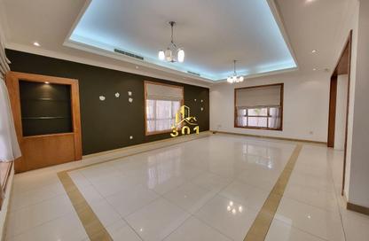 Compound - 3 Bedrooms - 3 Bathrooms for rent in Janabiya - Northern Governorate