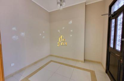 Compound - 3 Bedrooms - 3 Bathrooms for rent in Janabiya - Northern Governorate