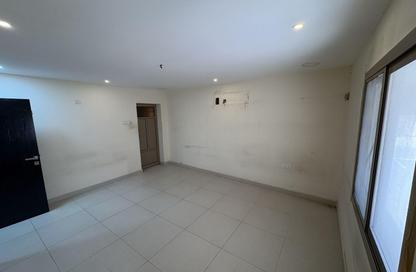 Apartment - 2 Bedrooms - 2 Bathrooms for rent in Askar - Southern Governorate Apartment - 2 Bedrooms - 2 Bathrooms for rent in Askar - Southern Governorate