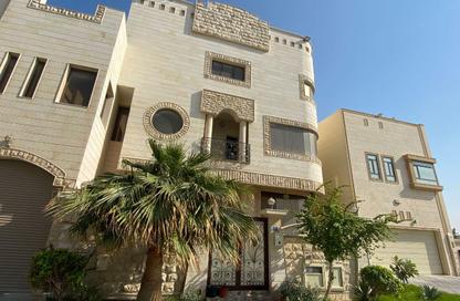 Villa - 7+ Bedrooms - 7+ Bathrooms for sale in Hamad Town - Northern Governorate
