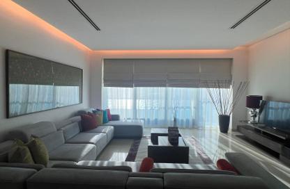 Apartment - 4 Bedrooms - 5 Bathrooms for sale in Reef Island - Capital Governorate