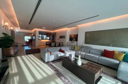 Apartment - 4 Bedrooms - 5 Bathrooms for sale in Reef Island - Capital Governorate