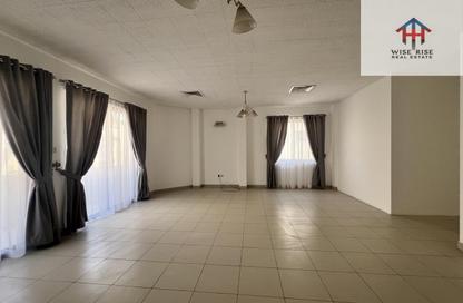 Apartment - 2 - 2 for rent in Salmaniya - Manama - Capital Governorate