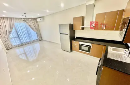 Apartment - 2 Bedrooms - 2 Bathrooms for rent in Al Burhama - Manama - Capital Governorate