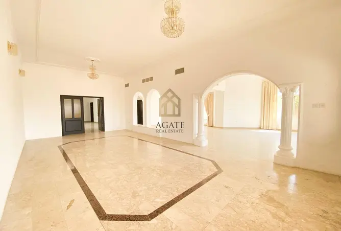 57235757 - Property Image 2