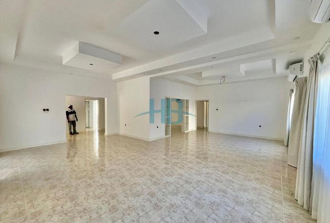 1001539 - Property Image 2