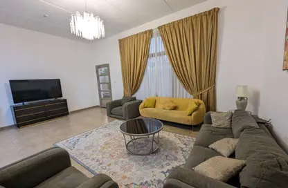 Apartment - 2 Bedrooms - 3 Bathrooms for rent in Al Qurayyah - Northern Governorate