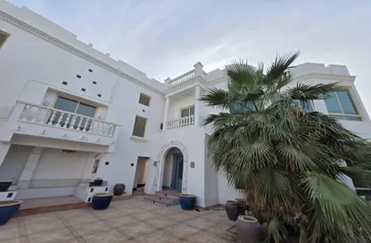 فيلا - 5 غرف نوم - 6 حمامات للبيع في سار - المحافظة الشمالية