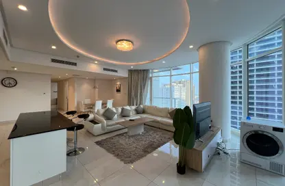 Apartment - 3 Bedrooms - 5 Bathrooms for rent in Al Juffair - Capital Governorate