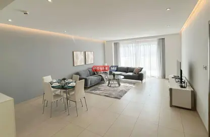 شقة - غرفة نوم - 2 حمامات للايجار في شارع أمواج - أمواج - المحرق