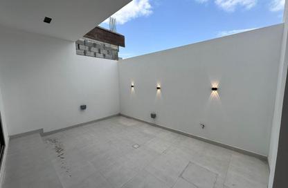 Villa - 3 Bedrooms - 5 Bathrooms for sale in Busaiteen - Muharraq Governorate