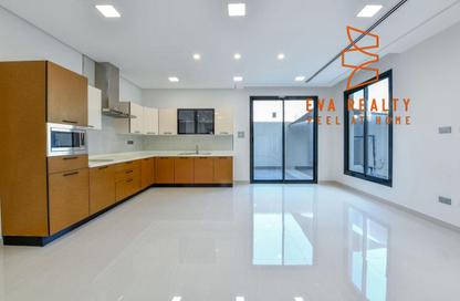 Villa - 4 Bedrooms - 5 Bathrooms for rent in Tubli - Central Governorate