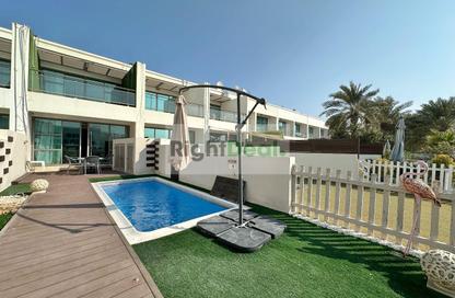 Villa - 2 Bedrooms - 4 Bathrooms for rent in Tala Island - Amwaj Islands - Muharraq Governorate