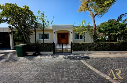 Villa - 3 Bedrooms - 4 Bathrooms for rent in Salihiya - Manama - Capital Governorate