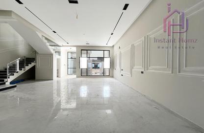 Villa - 5 Bedrooms - 7 Bathrooms for sale in Busaiteen - Muharraq Governorate