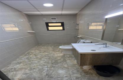 Apartment - 3 Bedrooms - 2 Bathrooms for rent in Sanad - Central Governorate