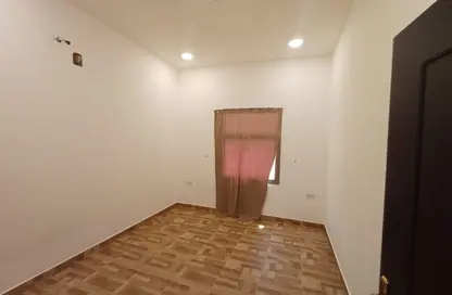 Apartment - 2 Bedrooms - 1 Bathroom for rent in Busaiteen - Muharraq Governorate