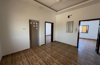 Apartment - 2 Bedrooms - 2 Bathrooms for rent in Jid Al Haj - Northern Governorate