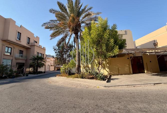 57011360 - صورة العقار 3