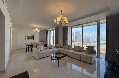Apartment - 3 Bedrooms - 4 Bathrooms for rent in Sanabis - Manama - Capital Governorate