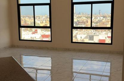 Apartment - 3 Bedrooms - 3 Bathrooms for rent in Bu Quwah - Northern Governorate
