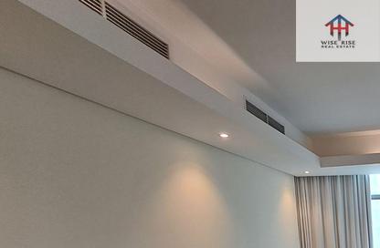 Apartment - 2 Bedrooms - 3 Bathrooms for rent in Busaiteen - Muharraq Governorate