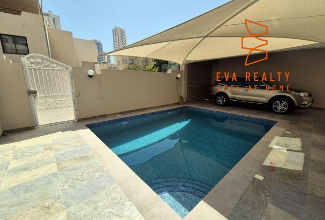 56921389 - Property Image 2