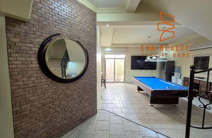 Villa - 3 - 4 for rent in Al Juffair - Capital Governorate