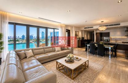 Penthouse - 3 - 4 for rent in Reef Island - Capital Governorate